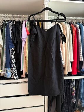 Abercrombie Black Tie-Shoulder Linen Dress